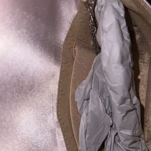 NWT Adrianna Pappel Subtle Pink Clutch w Shoulder Strap w Rhinestones on front - Picture 3 of 4